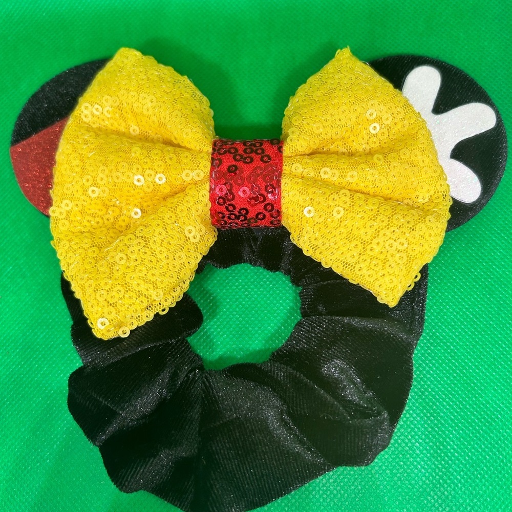 NEW Disney Mickey Mouse Ear Hair Scrunchy Tie